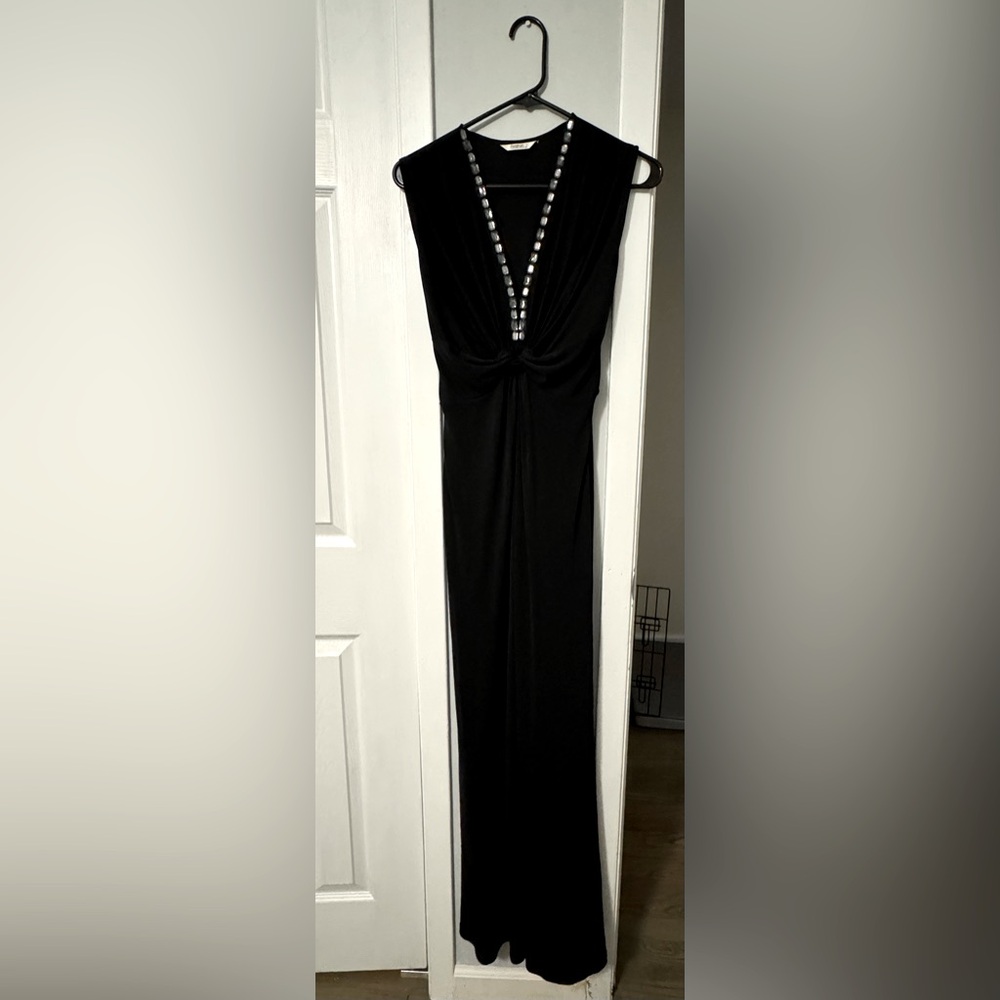 Avalon collection size 10 black V-neck long dress
